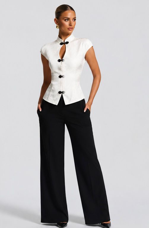 Naomi Mandarin Top